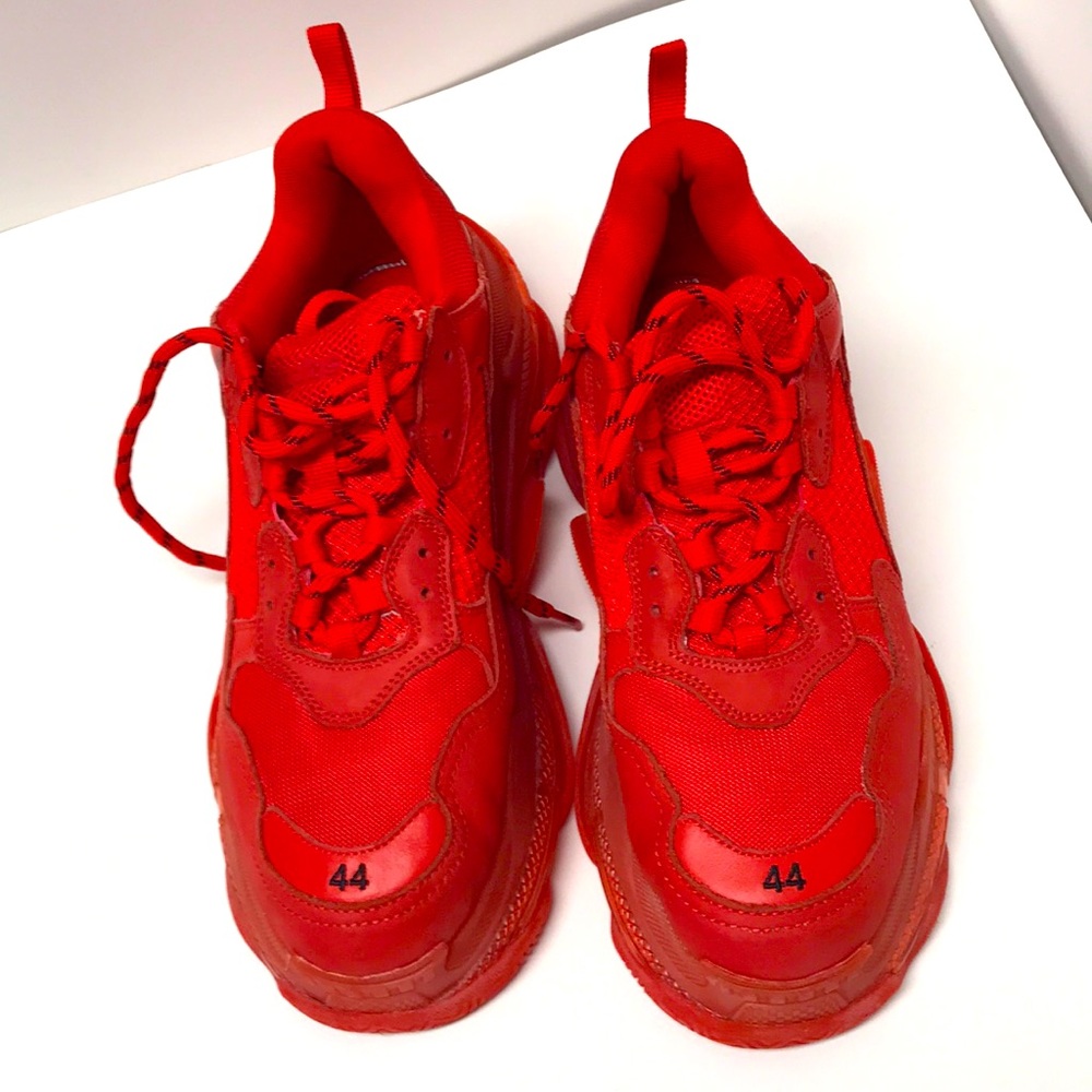 Balenciaga Triple S
Balenciaga